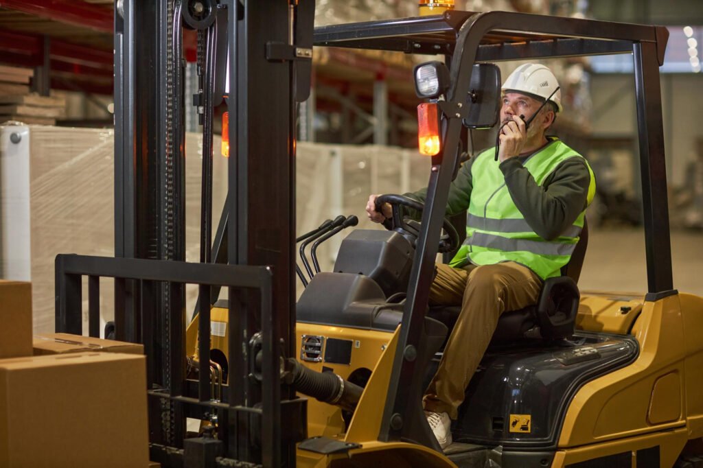 Empilhadeira Toyota em operação – planos de locação AMG